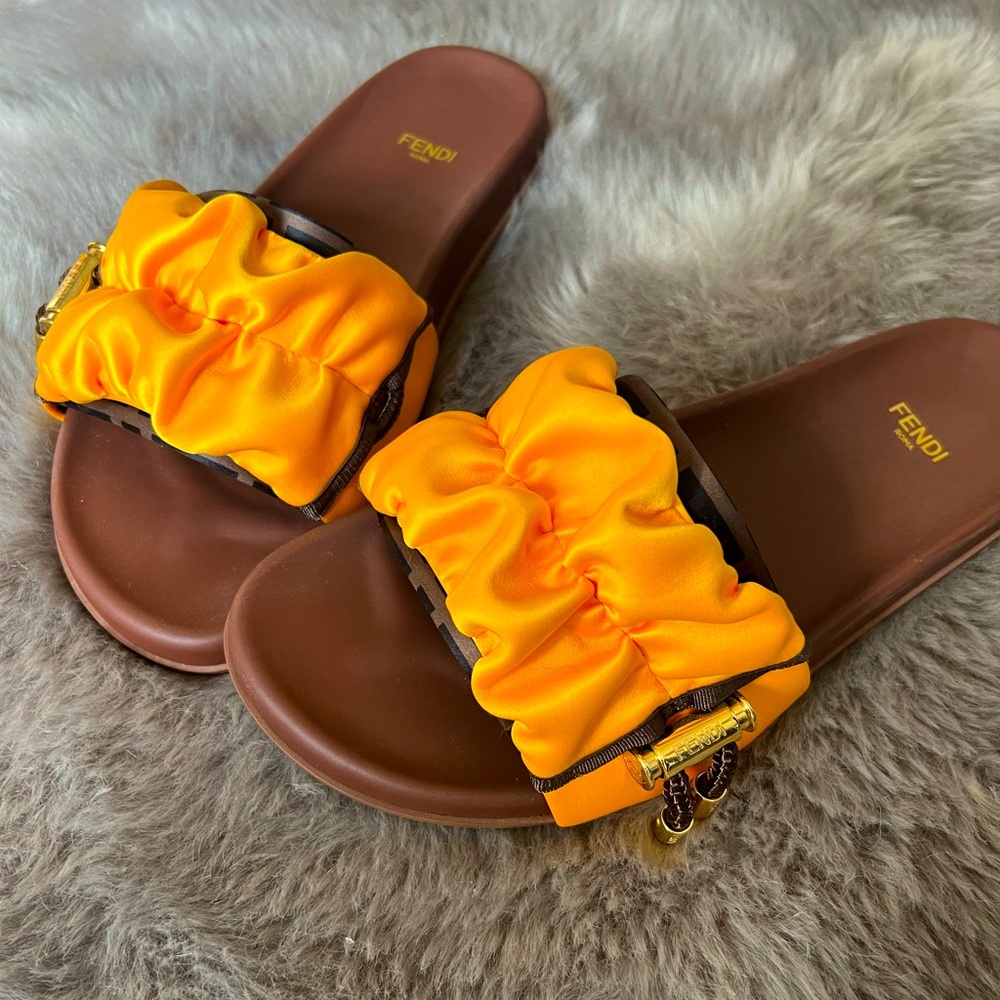 Fendi FEEL satin illusion FF slides